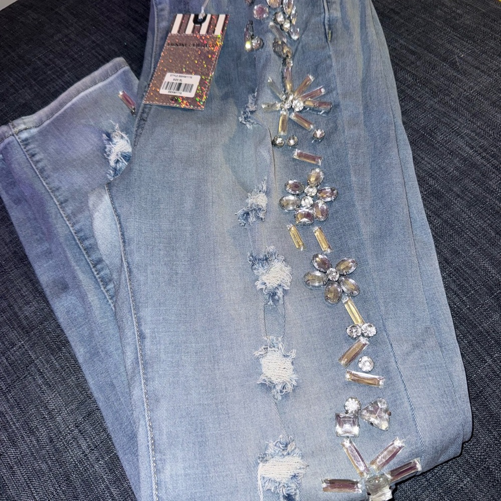 Embellished Light Wash Booty Jeans